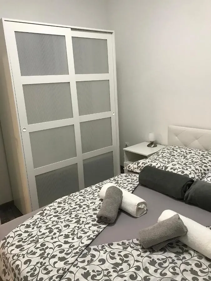 Apartman Matic Apartment Vrsi