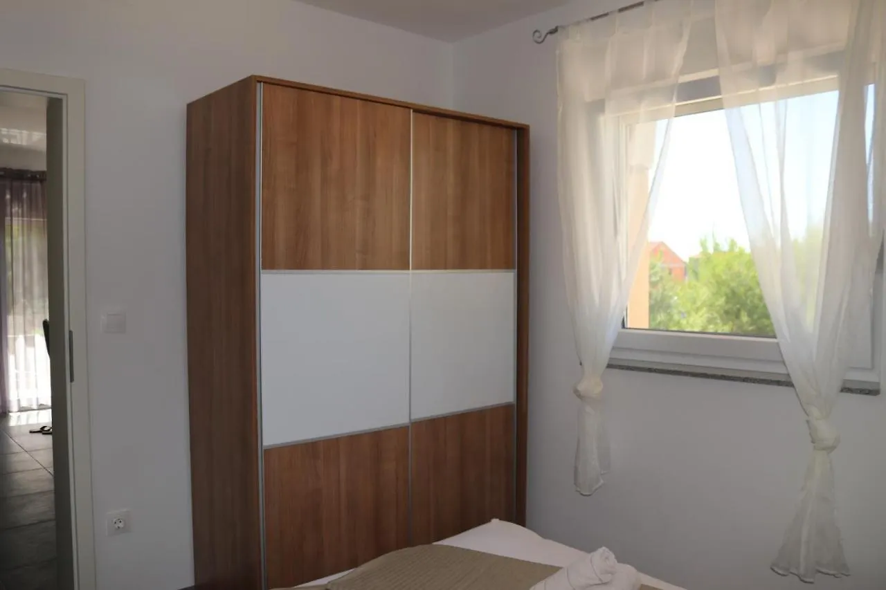 Apartman Matic Apartment Vrsi